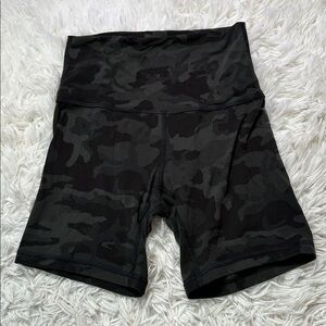 Lululemon Align Short *6" Incognito Camo Multi Gator Green